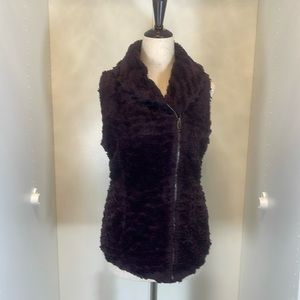 EUC Patagonia Deep Plum Faux Fur Zippered Vest Size XS